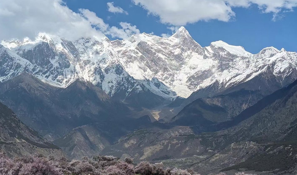 青藏铁路：拉萨林芝珠峰纳木措 卧飞13天