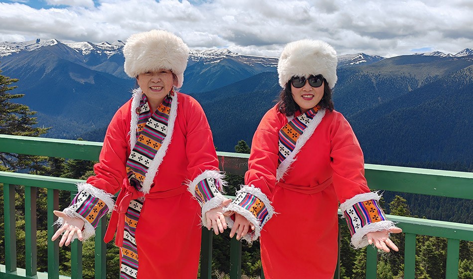 青藏铁路：拉萨林芝珠峰纳木措 卧飞13天