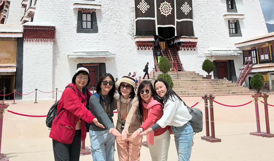 青藏铁路:拉萨珠峰纳木措 卧飞10天