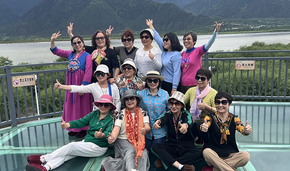 青藏铁路:拉萨珠峰纳木措 卧飞10天