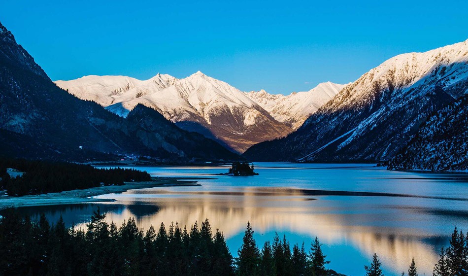 西藏桃花节：直飞林芝+拉萨+日喀则+珠峰+青藏铁路13日